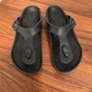 Black kids Birkenstock sandals - waterproof  size 32